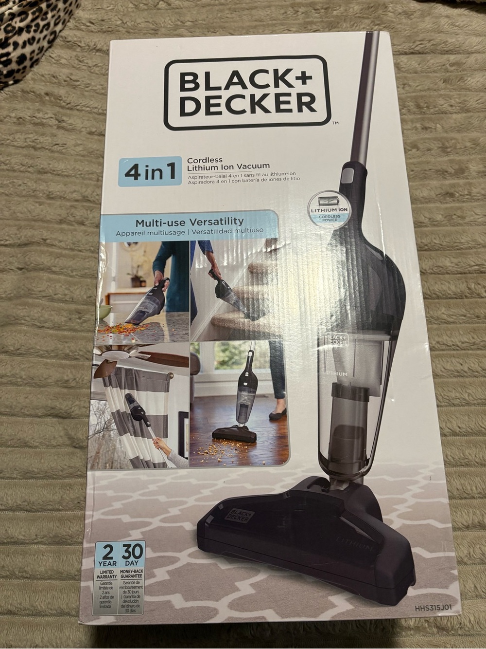 Black & Decker Cordless Stick Vacuum in Black and Silver